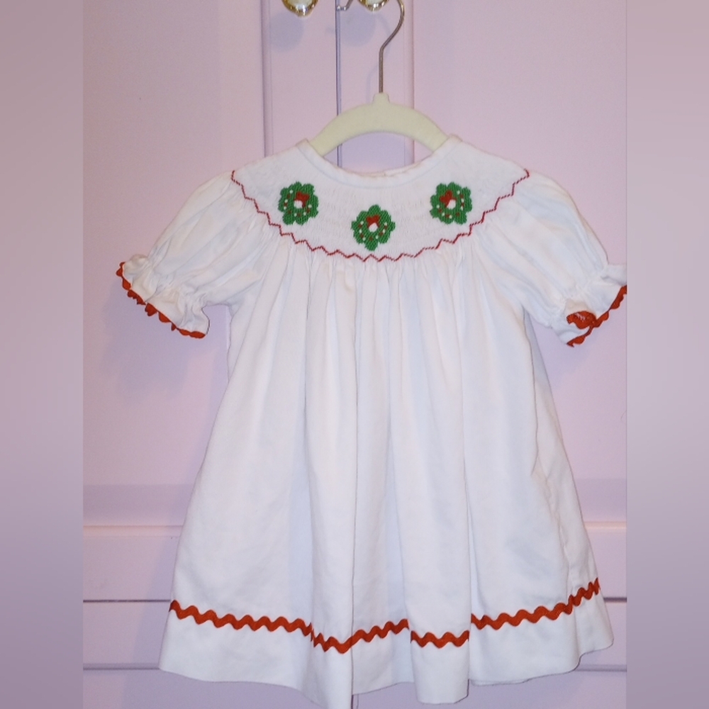 Christmas wreath stitchy fish dress